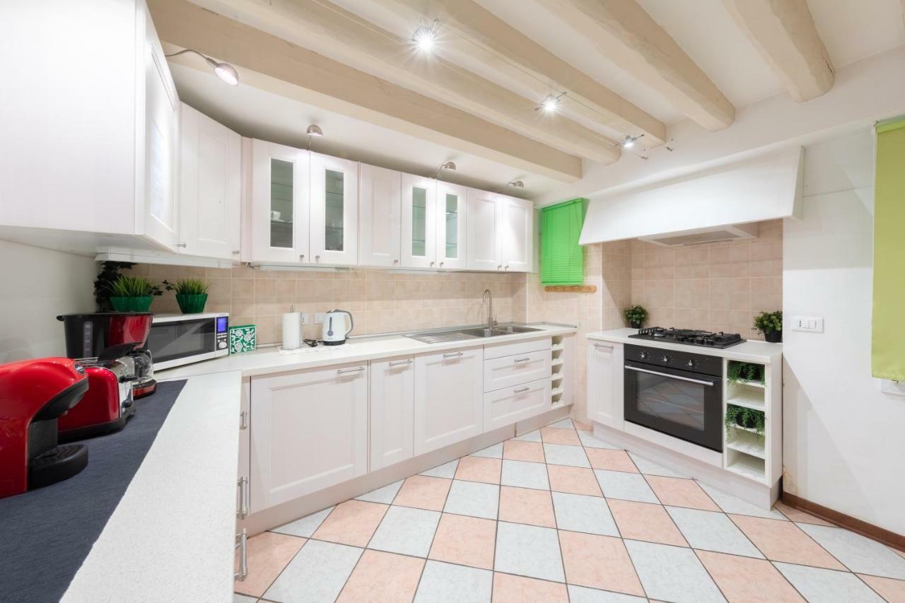 Ca' Del Carro Family Apartment Venedig Eksteriør billede